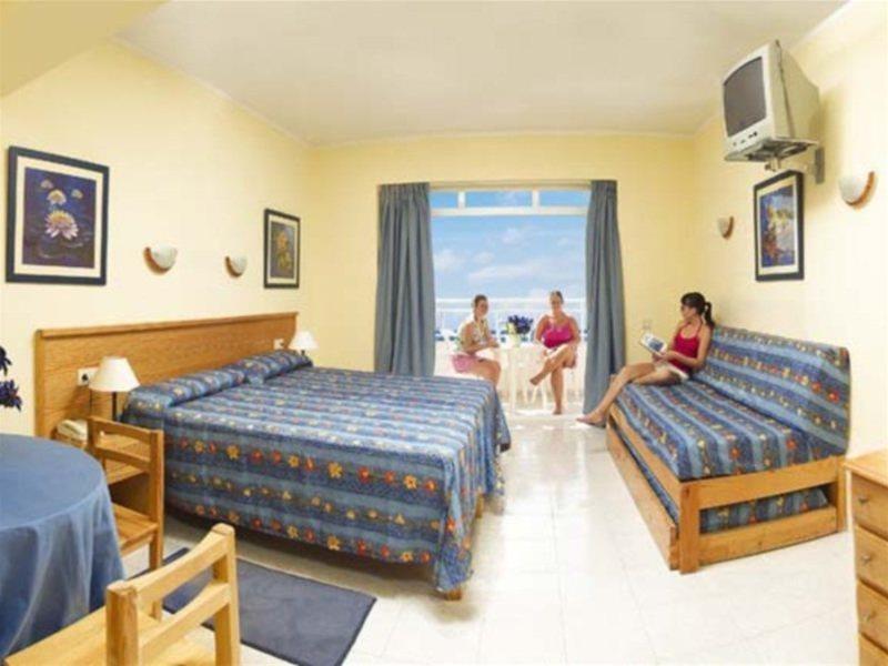 Aparthotel Catalina Sant Antoni de Portmany Dış mekan fotoğraf